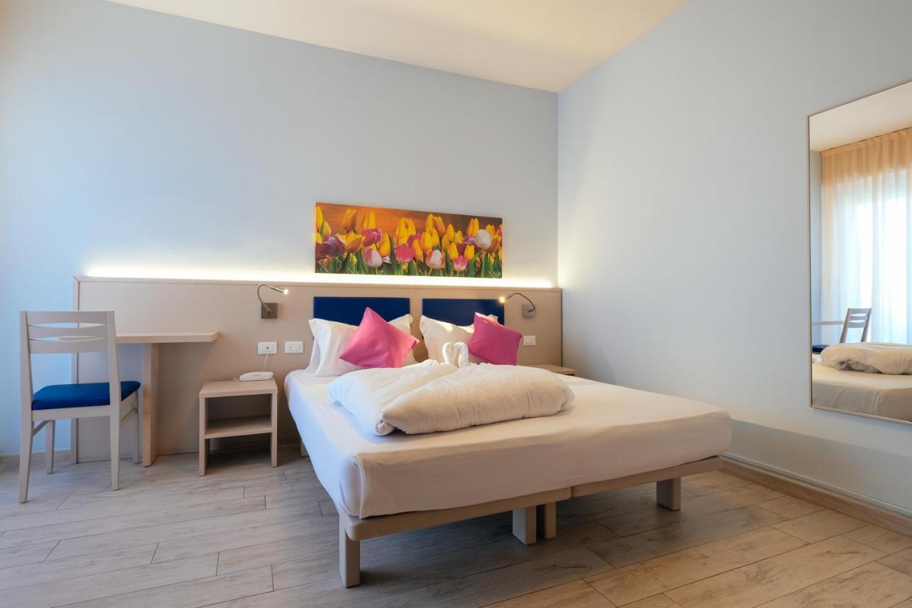 Hotel Firenze 3 Stelle Superior Brenzone sul Garda Dış mekan fotoğraf