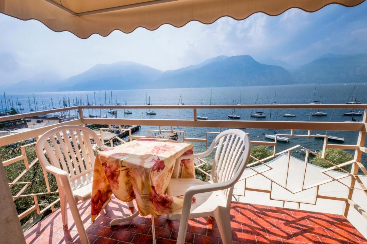 Hotel Firenze 3 Stelle Superior Brenzone sul Garda Dış mekan fotoğraf